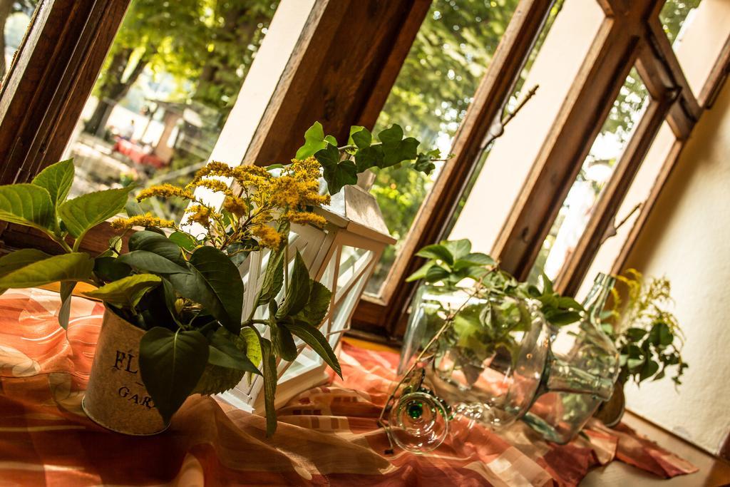 莱斯切霍夫酒店 Leutesdorf 外观 照片